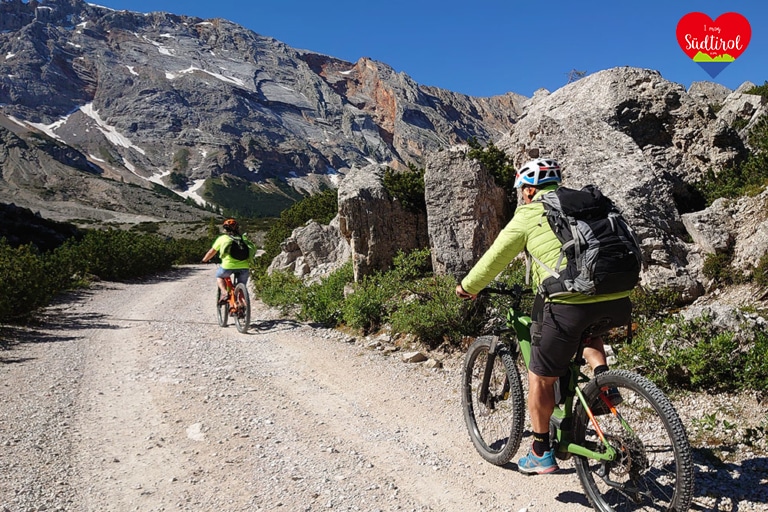 MIt dem E-Bike zur Lavarellahütte
