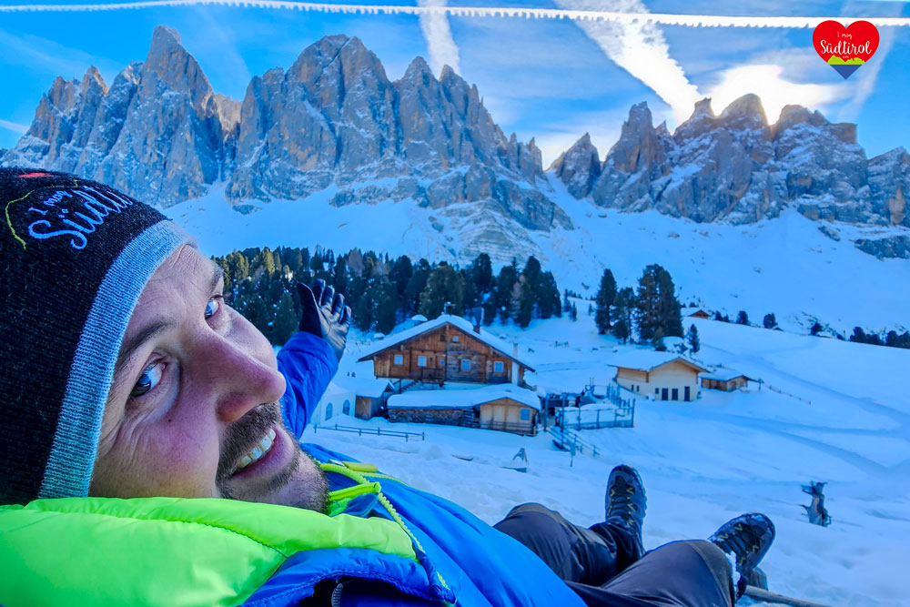 Geisleralm Winterwanderung Villnösstal Blick Geislerspitzen