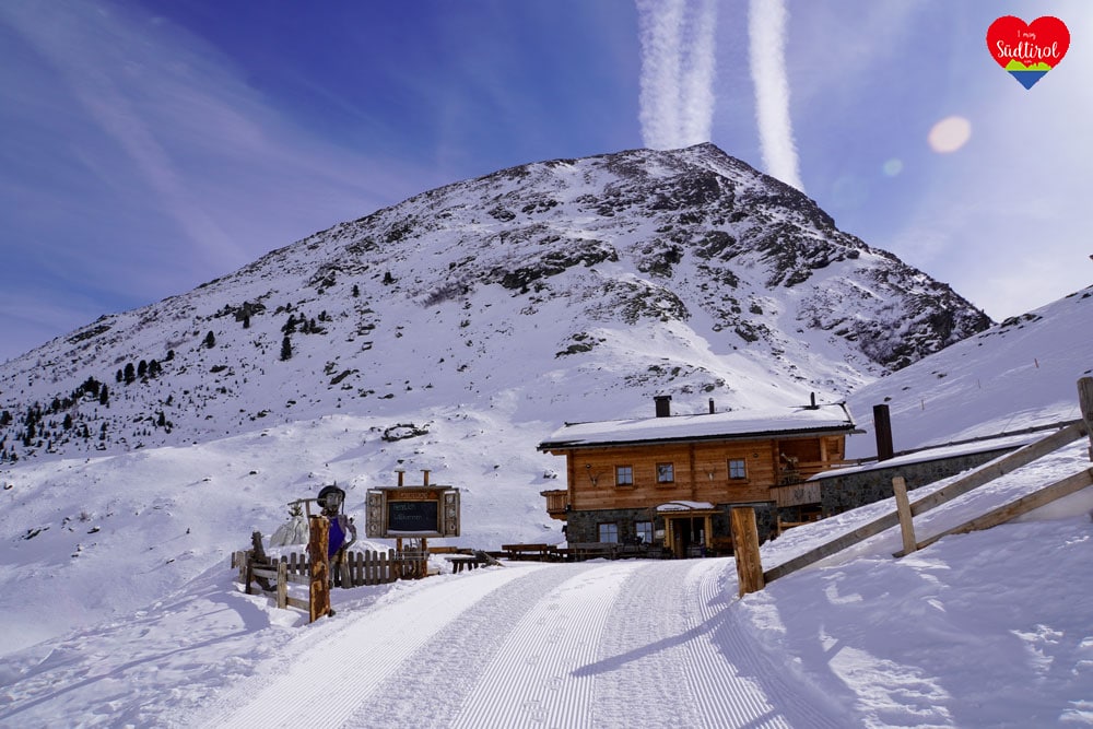 llazinser-alm-huette-pfelders