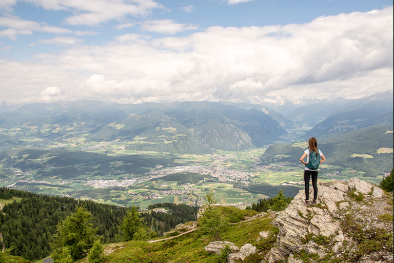 ©Skirama-Kronplatz_Wandern-Ausblick